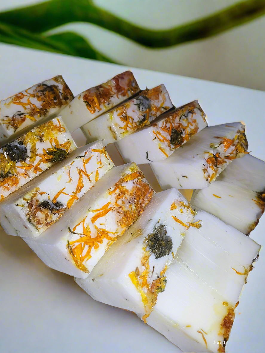 Aloe and Argan moisturizing soap bars